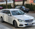 Белый Мерседес Е-Класс, объемом двигателя 2.2 л и пробегом 460 тыс. км за 10000 $, фото 8 на Automoto.ua