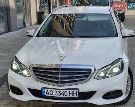 Белый Мерседес Е-Класс, объемом двигателя 2.2 л и пробегом 460 тыс. км за 10000 $, фото 6 на Automoto.ua