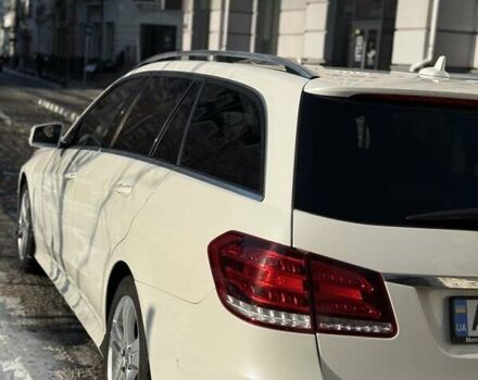 Білий Мерседес Е-Клас, об'ємом двигуна 2 л та пробігом 167 тис. км за 14800 $, фото 5 на Automoto.ua