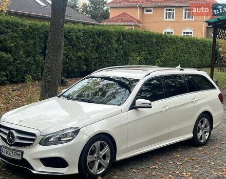 Мерседес Е-Клас 2014 у Києві на Automoto.ua Білий Мерседес Е-Клас, об'ємом двигуна 2 л та пробігом 160 тис. км за 16800 $, фото 8 на Automoto.ua