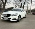 Белый Мерседес Е-Класс, объемом двигателя 2.14 л и пробегом 260 тыс. км за 15500 $, фото 1 на Automoto.ua