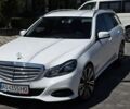 Белый Мерседес Е-Класс, объемом двигателя 2.14 л и пробегом 225 тыс. км за 13500 $, фото 4 на Automoto.ua