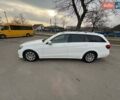 Білий Мерседес Е-Клас, об'ємом двигуна 2.1 л та пробігом 260 тис. км за 17000 $, фото 6 на Automoto.ua
