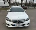 Белый Мерседес Е-Класс, объемом двигателя 2.14 л и пробегом 254 тыс. км за 18500 $, фото 4 на Automoto.ua
