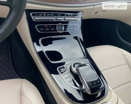 Белый Мерседес Е-Класс, объемом двигателя 3 л и пробегом 79 тыс. км за 33200 $, фото 8 на Automoto.ua