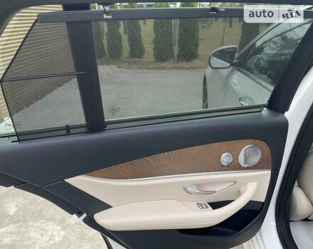 Белый Мерседес Е-Класс, объемом двигателя 3 л и пробегом 79 тыс. км за 33200 $, фото 19 на Automoto.ua