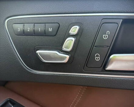 Белый Мерседес Е-Класс, объемом двигателя 3 л и пробегом 232 тыс. км за 20000 $, фото 11 на Automoto.ua