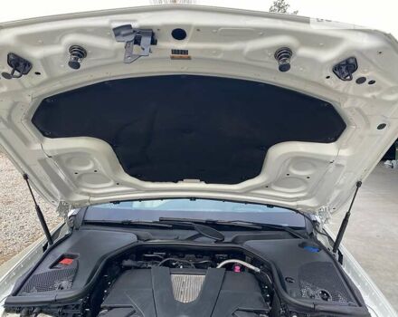 Белый Мерседес Е-Класс, объемом двигателя 3 л и пробегом 79 тыс. км за 33200 $, фото 29 на Automoto.ua