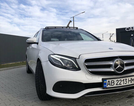 Белый Мерседес Е-Класс, объемом двигателя 1.95 л и пробегом 245 тыс. км за 20999 $, фото 12 на Automoto.ua