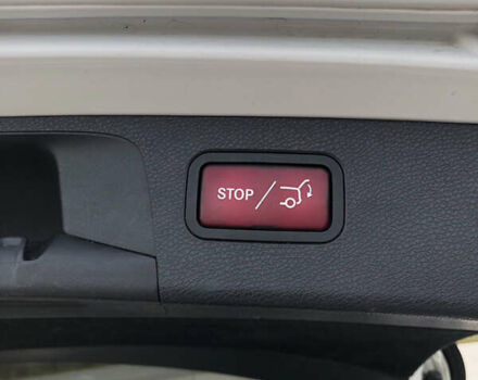 Белый Мерседес Е-Класс, объемом двигателя 1.95 л и пробегом 245 тыс. км за 20999 $, фото 32 на Automoto.ua