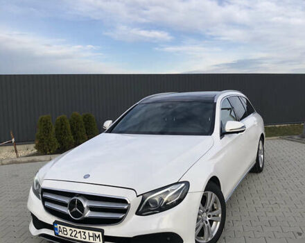 Белый Мерседес Е-Класс, объемом двигателя 1.95 л и пробегом 245 тыс. км за 20999 $, фото 4 на Automoto.ua