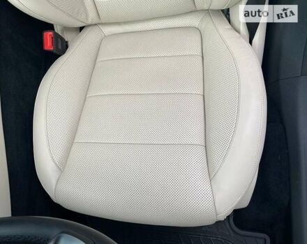 Белый Мерседес Е-Класс, объемом двигателя 3 л и пробегом 79 тыс. км за 33200 $, фото 11 на Automoto.ua