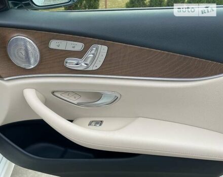 Белый Мерседес Е-Класс, объемом двигателя 3 л и пробегом 79 тыс. км за 33200 $, фото 13 на Automoto.ua