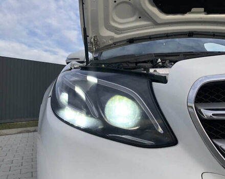 Белый Мерседес Е-Класс, объемом двигателя 1.95 л и пробегом 245 тыс. км за 20999 $, фото 28 на Automoto.ua