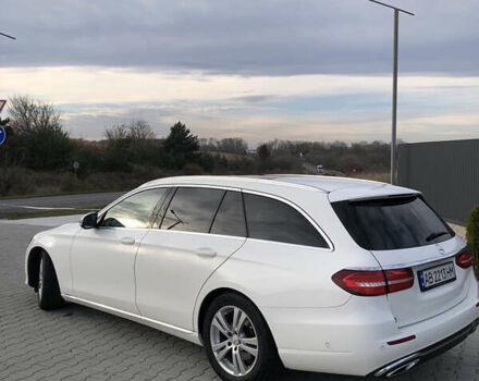 Белый Мерседес Е-Класс, объемом двигателя 1.95 л и пробегом 245 тыс. км за 20999 $, фото 7 на Automoto.ua