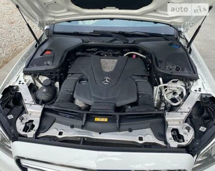 Белый Мерседес Е-Класс, объемом двигателя 3 л и пробегом 79 тыс. км за 33200 $, фото 28 на Automoto.ua
