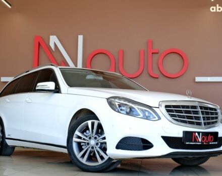 Белый Мерседес Е-Класс, объемом двигателя 2.2 л и пробегом 160 тыс. км за 14900 $, фото 3 на Automoto.ua