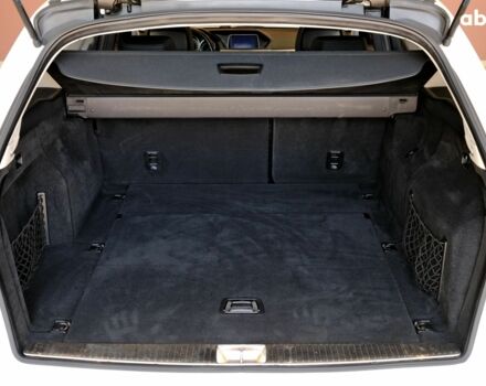 Белый Мерседес Е-Класс, объемом двигателя 2.2 л и пробегом 160 тыс. км за 14900 $, фото 8 на Automoto.ua