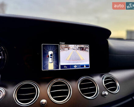 Белый Мерседес Е-Класс, объемом двигателя 2.14 л и пробегом 366 тыс. км за 22999 $, фото 73 на Automoto.ua