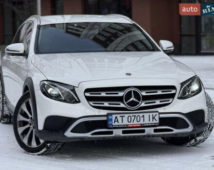 Білий Мерседес Е-Клас, об'ємом двигуна 2 л та пробігом 280 тис. км за 26499 $, фото 6 на Automoto.ua