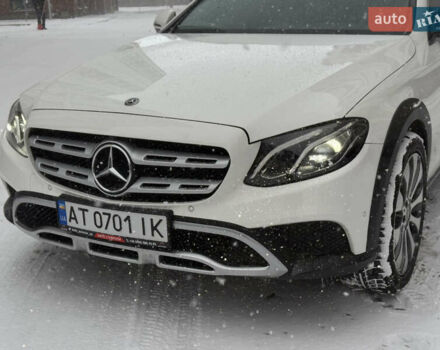 Білий Мерседес Е-Клас, об'ємом двигуна 2 л та пробігом 280 тис. км за 26499 $, фото 53 на Automoto.ua