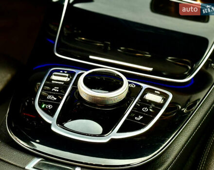 Белый Мерседес Е-Класс, объемом двигателя 2.14 л и пробегом 366 тыс. км за 22999 $, фото 62 на Automoto.ua