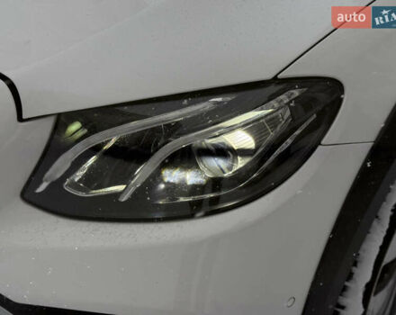 Білий Мерседес Е-Клас, об'ємом двигуна 2 л та пробігом 280 тис. км за 26499 $, фото 52 на Automoto.ua