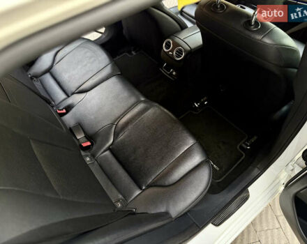 Белый Мерседес Е-Класс, объемом двигателя 2.14 л и пробегом 366 тыс. км за 22999 $, фото 56 на Automoto.ua