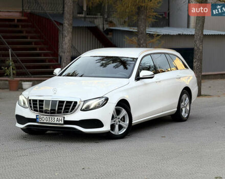 Белый Мерседес Е-Класс, объемом двигателя 2.14 л и пробегом 366 тыс. км за 22999 $, фото 13 на Automoto.ua