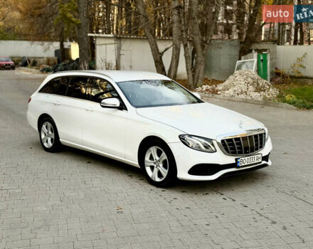 Белый Мерседес Е-Класс, объемом двигателя 2.14 л и пробегом 366 тыс. км за 22999 $, фото 8 на Automoto.ua