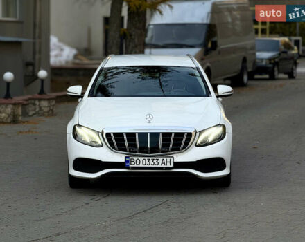 Белый Мерседес Е-Класс, объемом двигателя 2.14 л и пробегом 366 тыс. км за 22999 $, фото 4 на Automoto.ua