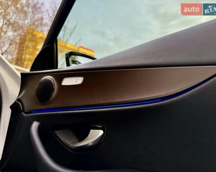 Белый Мерседес Е-Класс, объемом двигателя 2.14 л и пробегом 366 тыс. км за 22999 $, фото 68 на Automoto.ua