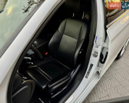 Белый Мерседес Е-Класс, объемом двигателя 2.14 л и пробегом 366 тыс. км за 22999 $, фото 44 на Automoto.ua