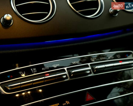 Белый Мерседес Е-Класс, объемом двигателя 2.14 л и пробегом 366 тыс. км за 22999 $, фото 72 на Automoto.ua