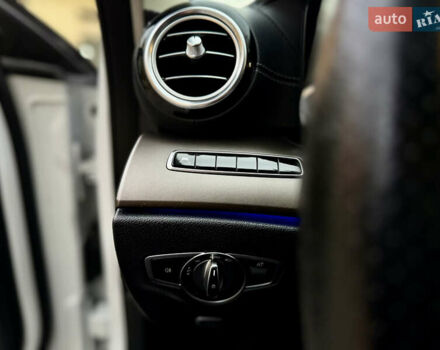 Белый Мерседес Е-Класс, объемом двигателя 2.14 л и пробегом 366 тыс. км за 22999 $, фото 70 на Automoto.ua