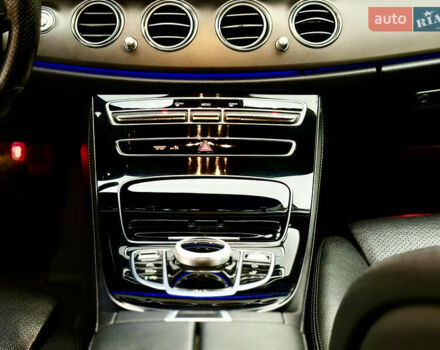 Белый Мерседес Е-Класс, объемом двигателя 2.14 л и пробегом 366 тыс. км за 22999 $, фото 58 на Automoto.ua