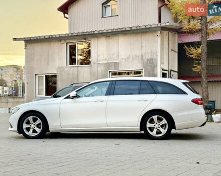 Белый Мерседес Е-Класс, объемом двигателя 2.14 л и пробегом 366 тыс. км за 22999 $, фото 20 на Automoto.ua