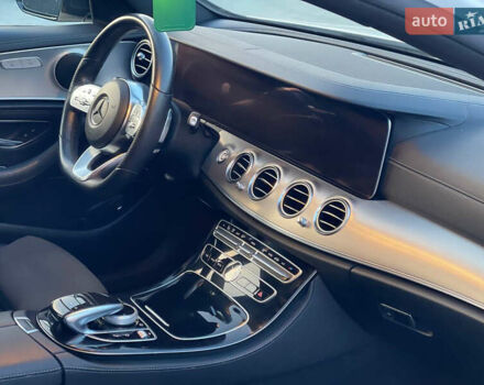 Білий Мерседес Е-Клас, об'ємом двигуна 1.95 л та пробігом 198 тис. км за 28000 $, фото 22 на Automoto.ua