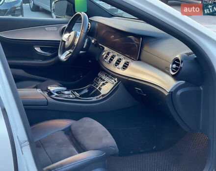 Білий Мерседес Е-Клас, об'ємом двигуна 1.95 л та пробігом 198 тис. км за 28000 $, фото 20 на Automoto.ua