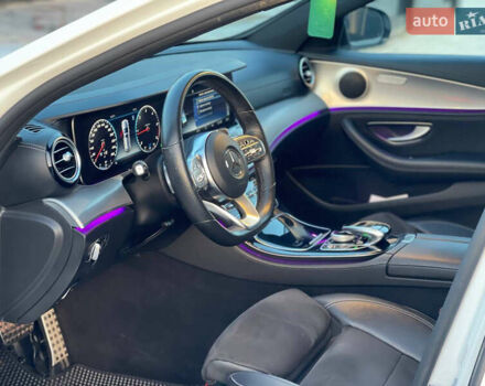 Білий Мерседес Е-Клас, об'ємом двигуна 1.95 л та пробігом 198 тис. км за 28000 $, фото 12 на Automoto.ua