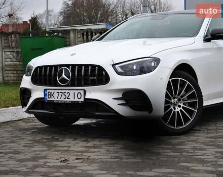 Білий Мерседес Е-Клас, об'ємом двигуна 3 л та пробігом 55 тис. км за 36500 $, фото 4 на Automoto.ua