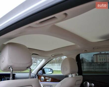 Білий Мерседес Е-Клас, об'ємом двигуна 3 л та пробігом 55 тис. км за 36500 $, фото 33 на Automoto.ua