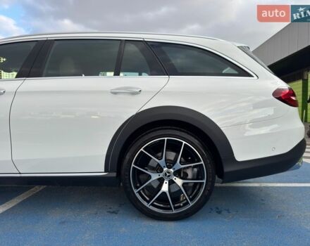 Белый Мерседес Е-Класс, объемом двигателя 2.93 л и пробегом 52 тыс. км за 73500 $, фото 7 на Automoto.ua