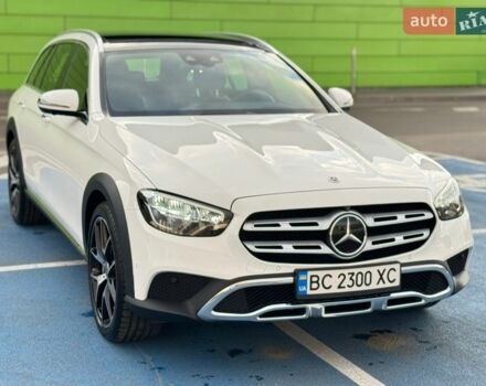 Белый Мерседес Е-Класс, объемом двигателя 2.93 л и пробегом 52 тыс. км за 73500 $, фото 2 на Automoto.ua