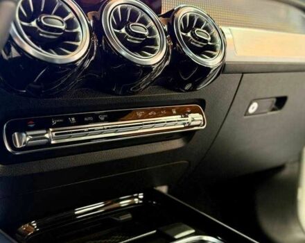 Белый Мерседес Е-Класс, объемом двигателя 0 л и пробегом 76 тыс. км за 31950 $, фото 15 на Automoto.ua