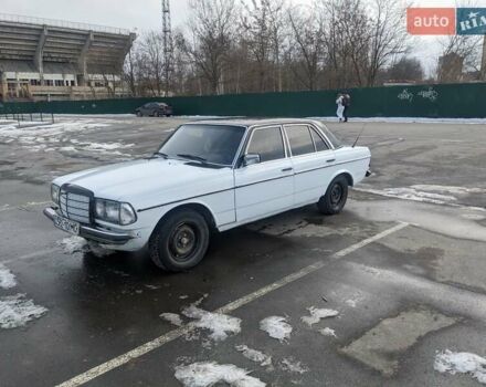 Білий Мерседес Е-Клас, об'ємом двигуна 0 л та пробігом 500 тис. км за 1203 $, фото 1 на Automoto.ua