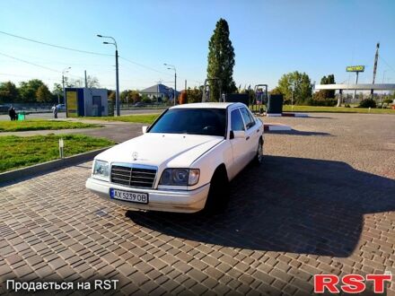 Білий Мерседес Е-Клас, об'ємом двигуна 2 л та пробігом 0 тис. км за 2500 $, фото 1 на Automoto.ua