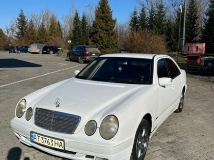 Білий Мерседес Е-Клас, об'ємом двигуна 2.2 л та пробігом 304 тис. км за 3700 $, фото 1 на Automoto.ua