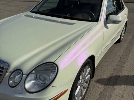 Білий Мерседес Е-Клас, об'ємом двигуна 5.5 л та пробігом 173 тис. км за 15000 $, фото 1 на Automoto.ua