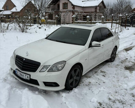 Білий Мерседес Е-Клас, об'ємом двигуна 2.14 л та пробігом 321 тис. км за 11300 $, фото 1 на Automoto.ua